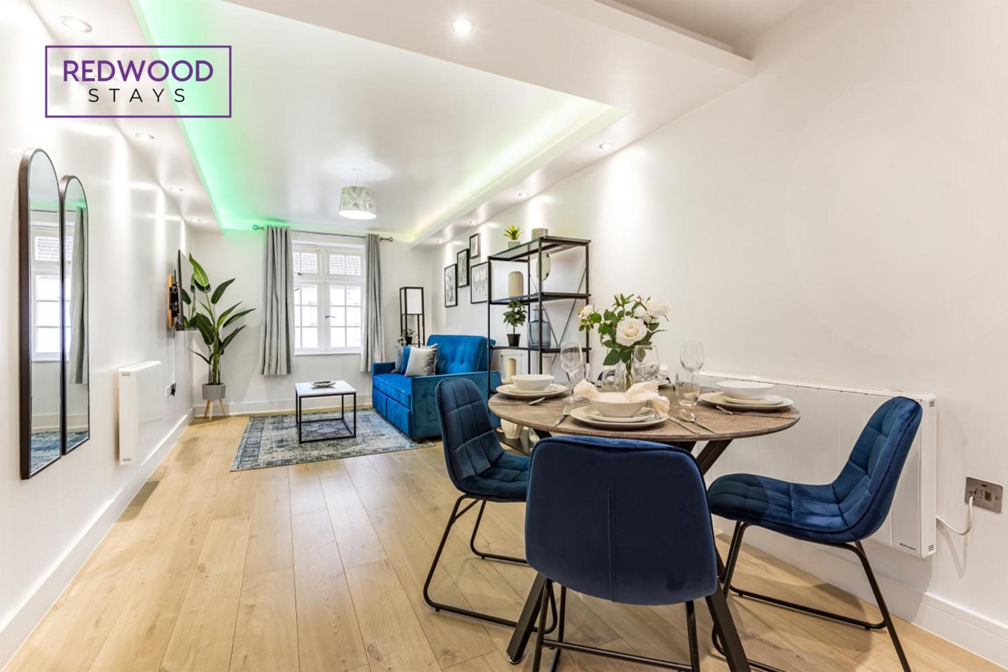1 Bed 1 Bath Town Center Apartments For Corporates & Contractors, Wifi, Netflix And Parking On Selected Units By Redwood Stays オールダーショット エクステリア 写真