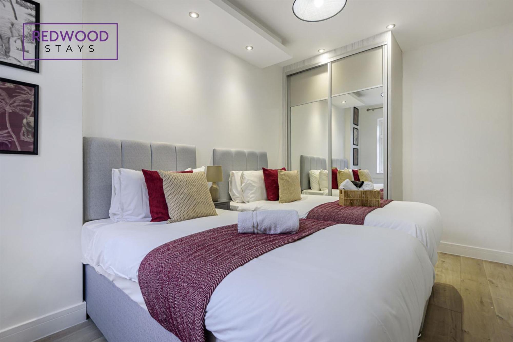 1 Bed 1 Bath Town Center Apartments For Corporates & Contractors, Wifi, Netflix And Parking On Selected Units By Redwood Stays オールダーショット エクステリア 写真